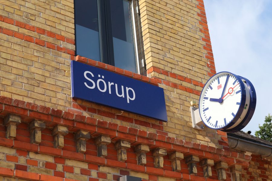 Sörup Bahnhof mit Uhr