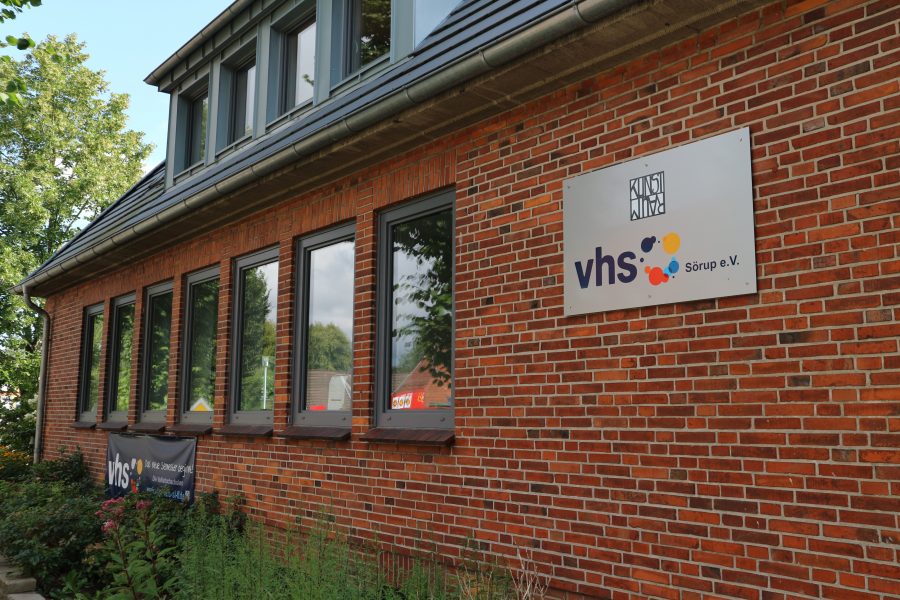 Gebüude der VHS Sörup - Kunstraum